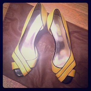 Seychelles Yellow Black Women Peep-toe Size 8
